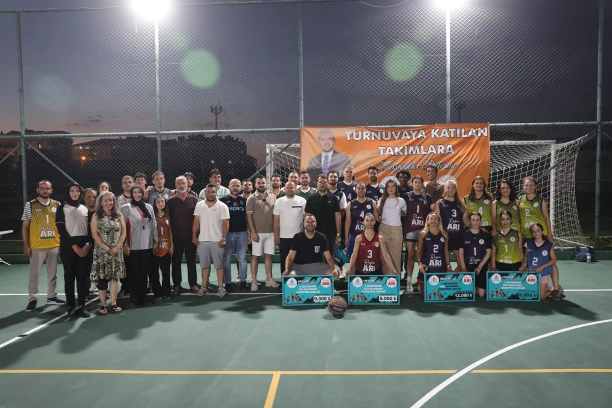 1.Geleneksel Kayaşehir 3x3 basketbol şenliği sona erdi