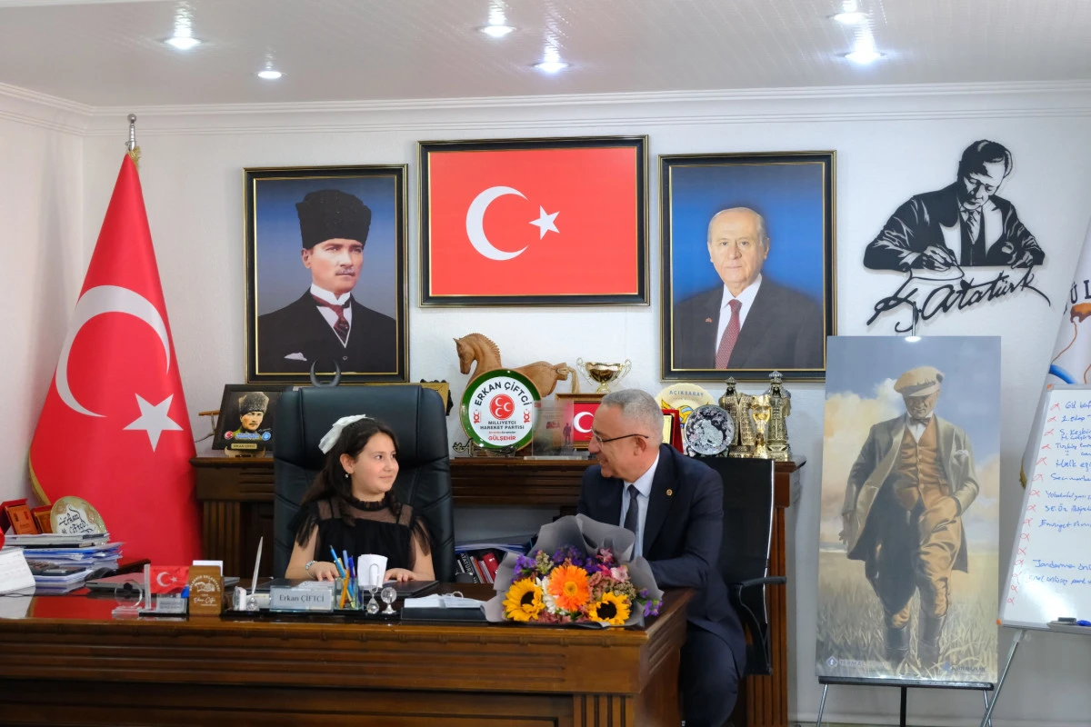 23 Nisan&rsquo;da Başkanlık Koltuğu Minik Başkan Hatice G&ouml;k&ccedil;e Doğan Oturdu