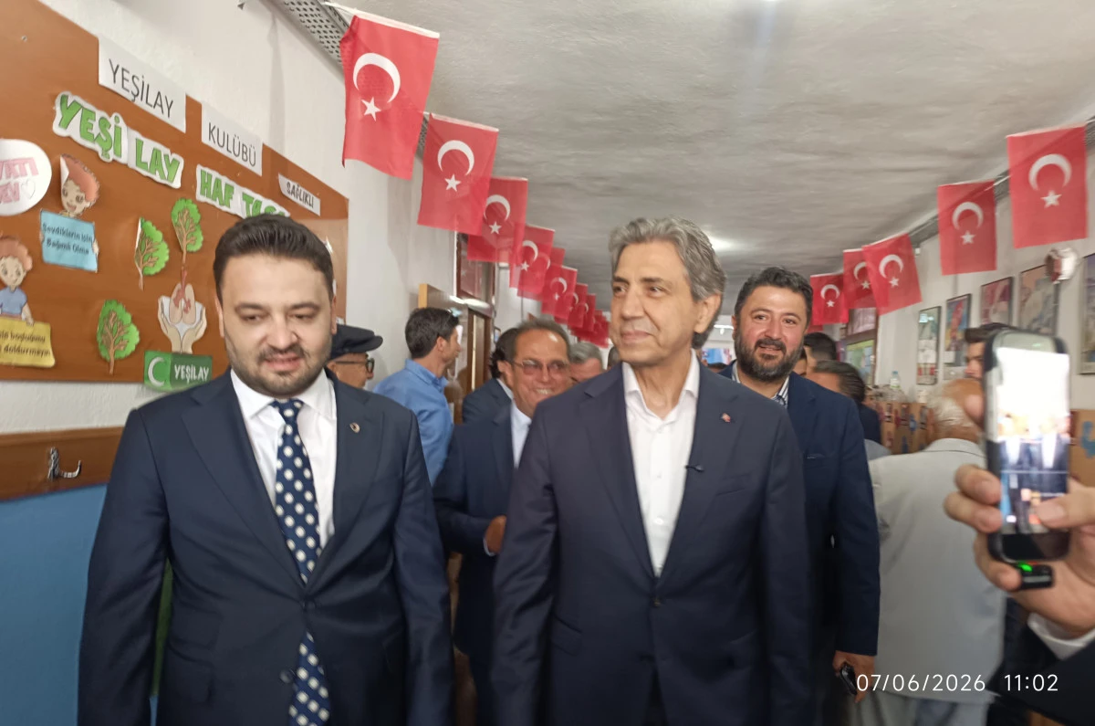 AK Parti Genel Başkan Yardımcısı Mustafa Demir, Mustafapaşa&rsquo;da Sandıkları Gezdi