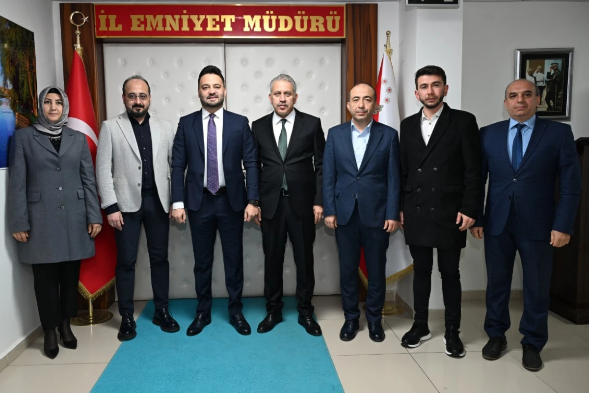 AK Parti İl Başkanı Ayg&uuml;n&rsquo;den Emniyet M&uuml;d&uuml;r&uuml; Karaman&rsquo;a Ziyaret
