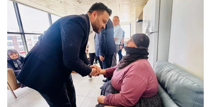 AK Parti İl Başkanı Ayg&uuml;n&rsquo;den Huzurevi Sakinlerine Bayram Ziyareti