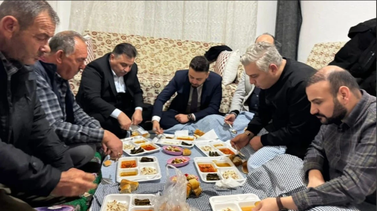 Başkan Ayg&uuml;n Karaburna&rsquo;da G&ouml;n&uuml;l Sofrasına Konuk Oldu