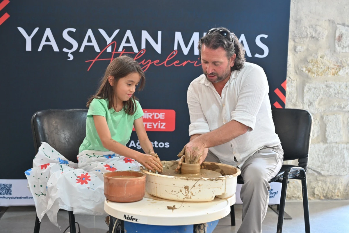 Festivalde Nevşehir&rsquo;in tarihi ve k&uuml;lt&uuml;rel mirasına ışık tutuldu