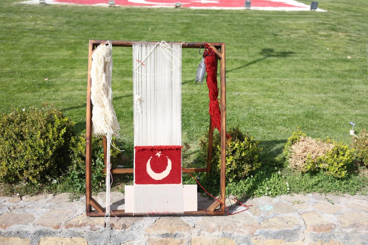 “İlmek İlmek Türkiye” Projesinde Son İlmeği Başkan Rasim Arı Attı