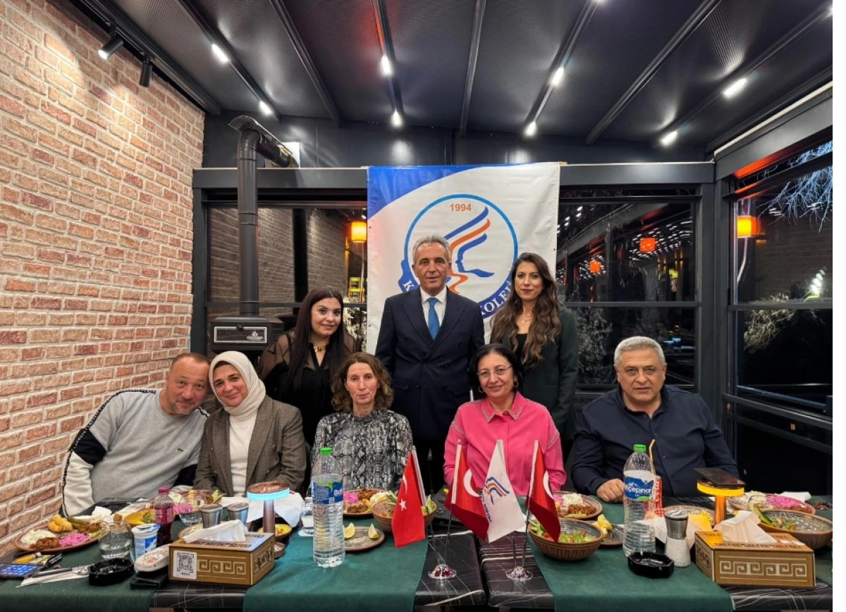 Kardelen Eğitim Kurumları &Ouml;ğretmenleri 24 Kasım&rsquo;da Birlikteydi