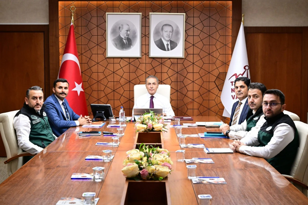 Kızılırmak Taşkın Kontrol&uuml; Projesi Vali K&ouml;k Başkanlığında Değerlendirildi