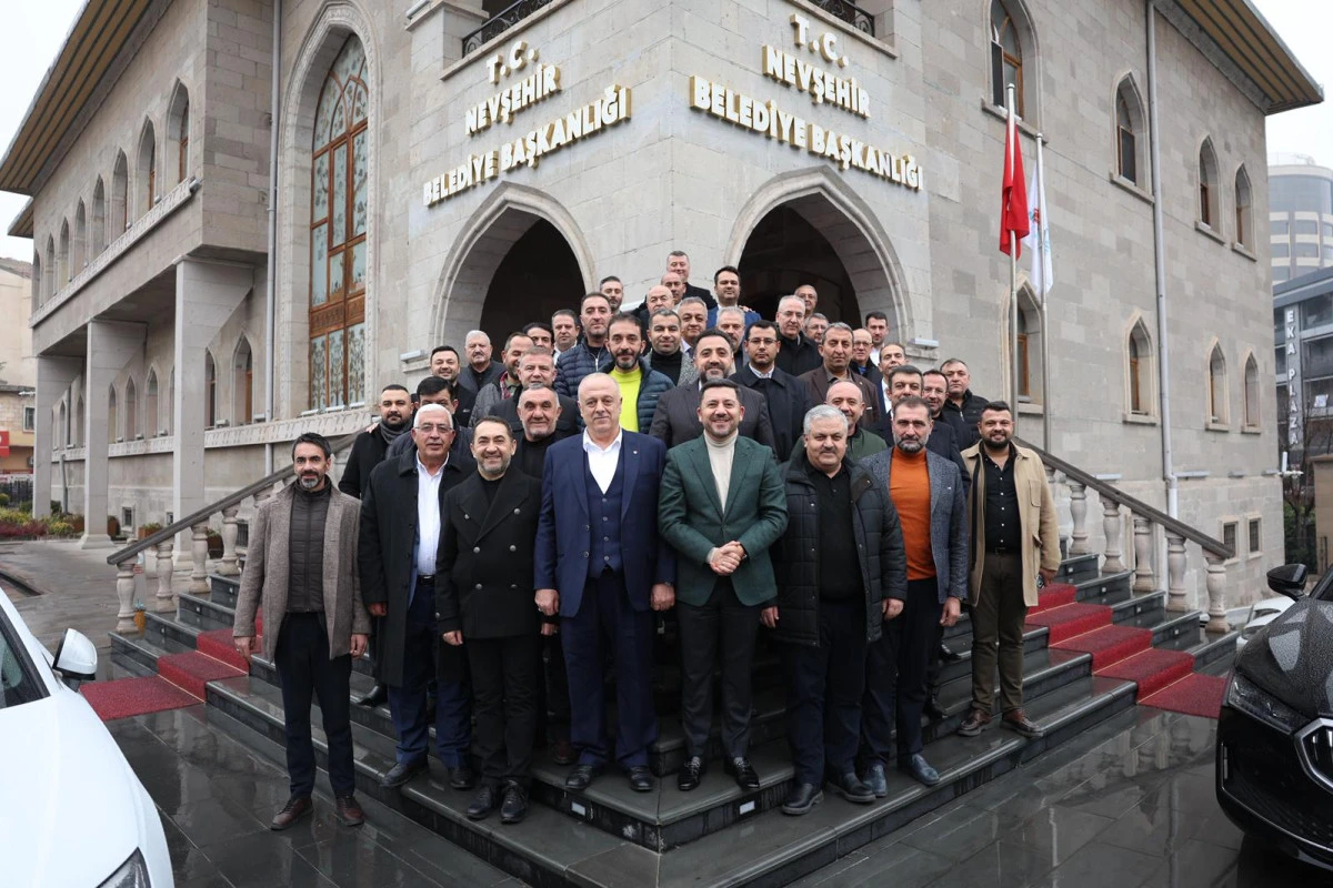 Nevşehir TSO Başkan Adayı Mehmet Ali &Ouml;bekli&rsquo;den Rasim Arı&rsquo;ya Kalabalık Ziyaret