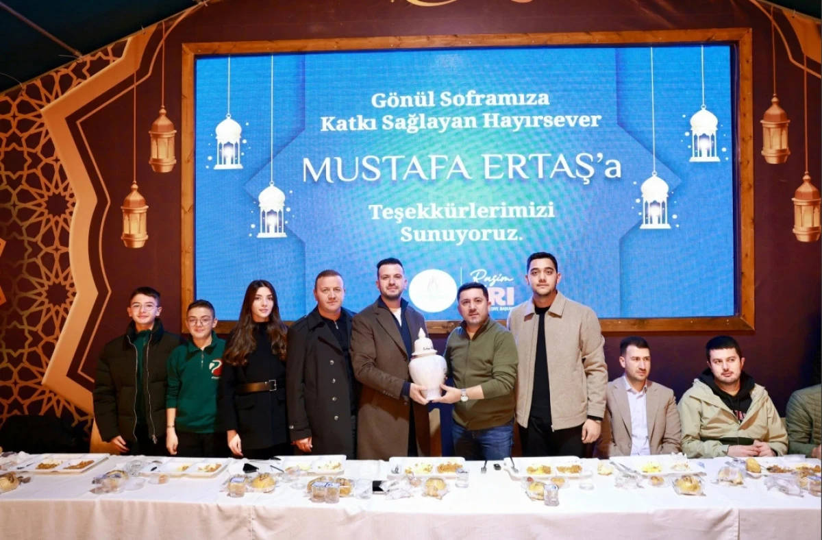 Nevşehir&rsquo;de G&ouml;n&uuml;l Sofrası B&uuml;y&uuml;yor: İftar &Ccedil;adırına Yoğun İlgi