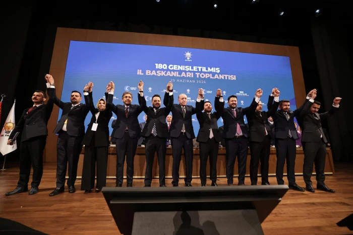 Nevşehir&rsquo;de Kartlar Yeniden Dağıtılıyor: Belediye Başkanı Rasim Arı AK Parti&rsquo;ye D&ouml;nd&uuml;!
