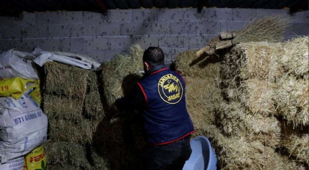 Nevşehir&rsquo;de R&uuml;şvet ve Tarihi Eser Operasyonu: