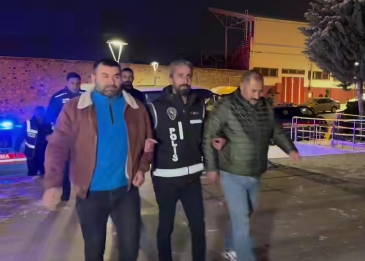 Tefeci operasyonunda adliyeye sevk edilen 34 ş&uuml;pheliden 29'u tutuklandı
