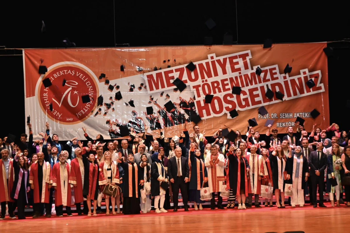 Vali Ali Fidan, NEVÜ Mezuniyet Törenine Katıldı: “Yolunuz ve Bahtınız Açık Olsun”